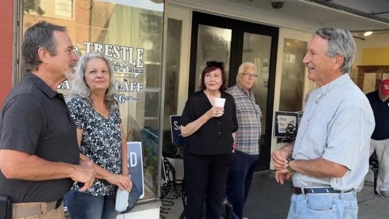 Mark Sanford meets with supporters, Conway residents during campaign stop
