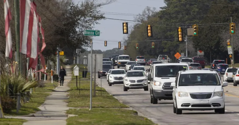 Mount Pleasant raises income limit for workforce housing, Charleston poses new food vendor policy