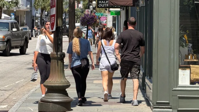 How the record setting heat is impacting business on King Street
