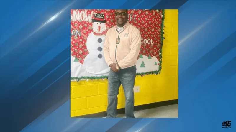 Dillon County deputy turns to basketball to help students visit Obama Center