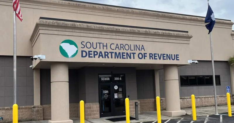 Charleston man sentenced to probation, ordered to pay back over $40,000 in taxes
