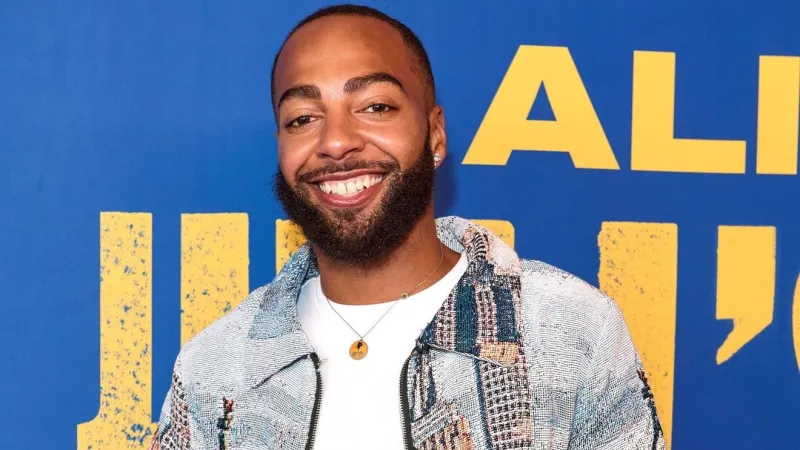 Broadway actor with ties to Columbia hosts dance showcase at local high school