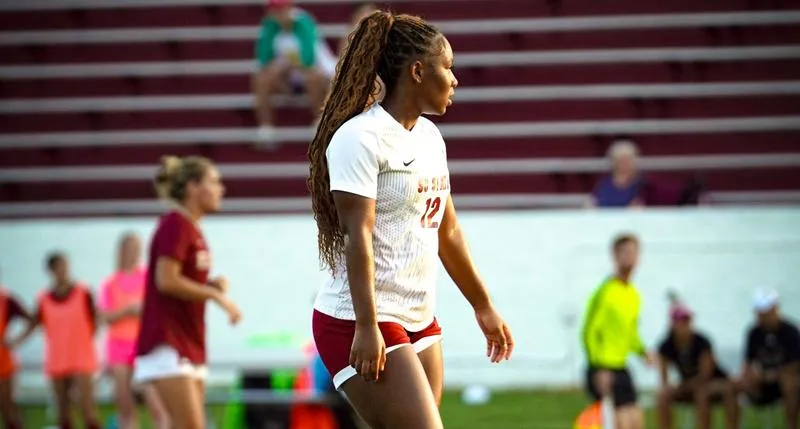 Women's Soccer Shows Second-Half Fight in Road Loss