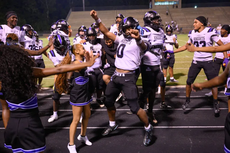 Crestwood holds off Manning for thrilling Monday night win