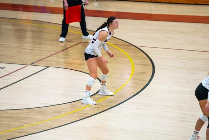 Erskine Women's Volleyball | Fleet win one of three in 5th Set Invitational to open season