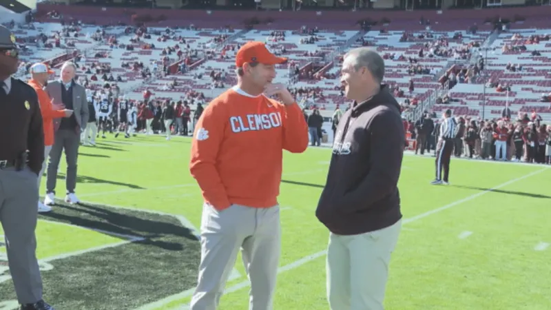 Clemson, South Carolina football unranked in preseason AP top -25