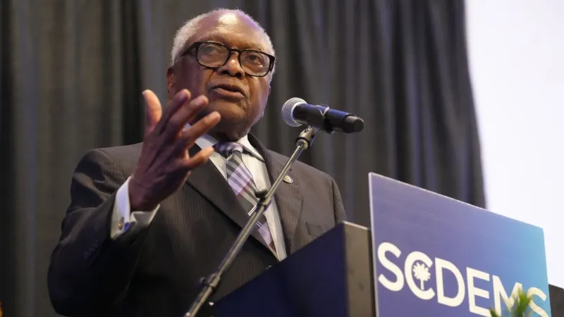 Clyburn says he supports expanding Supreme Court, 'baker's dozen would be a good number'