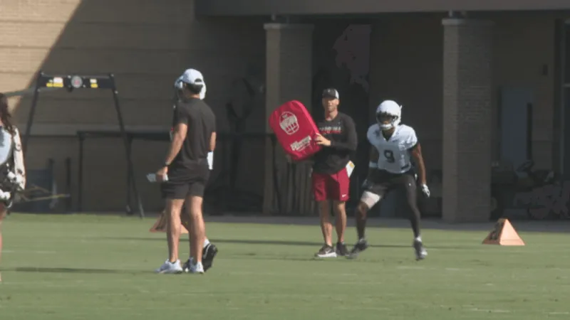 Pair of Receivers Set to Miss 2026 Season