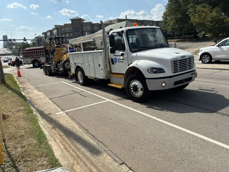 Eastbound traffic closed on Gervais Street due to natural gas line cut