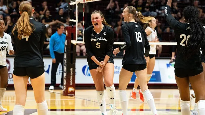 Eagles Sweep Hokies on Thursday Infront of Record-Setting Crowd