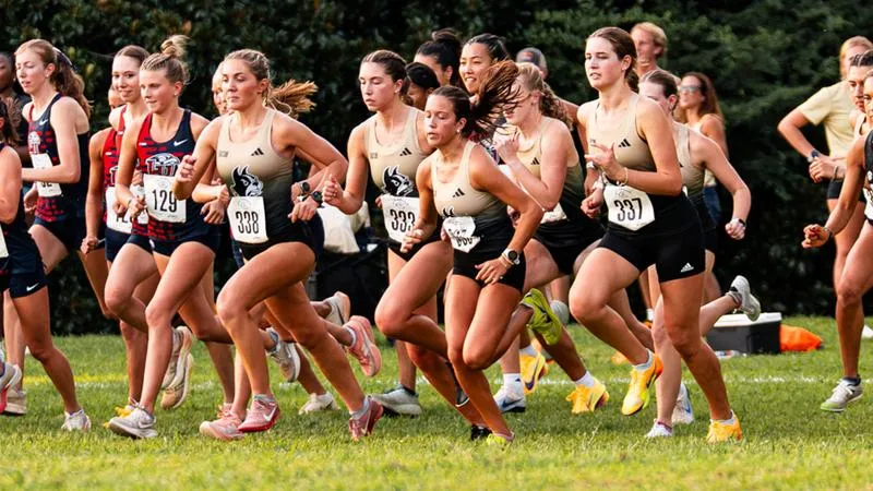 Cross Country Begins Season at Eye Opener