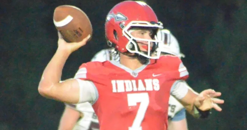 PREP FOOTBALL: Red Raiders rout Barnwell, Williams throws for 400 yards
