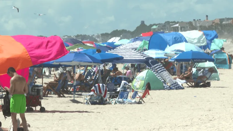 Labor Day weekend crowds arrive early at Lowcountry beaches as summer winds down