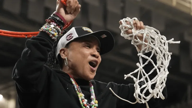 Staley Finalizes Gamecocks' Non-Conference Schedule