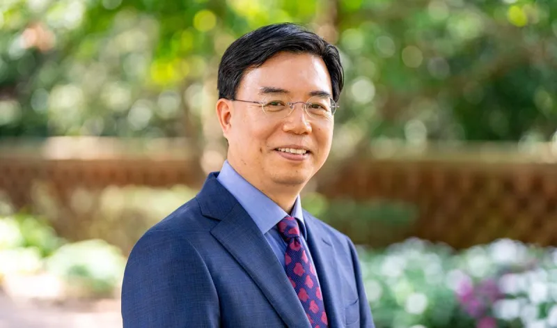 Francis Kim advocates for an independent Federal Reserve
