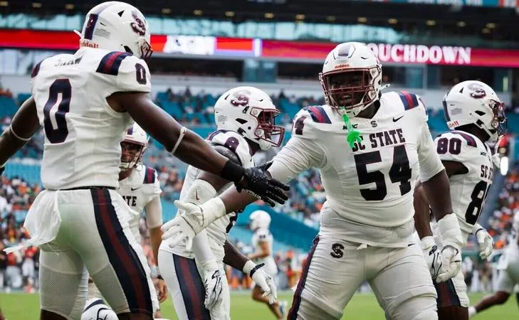 SC State, Virginia State Set for Saturday Night Showdown