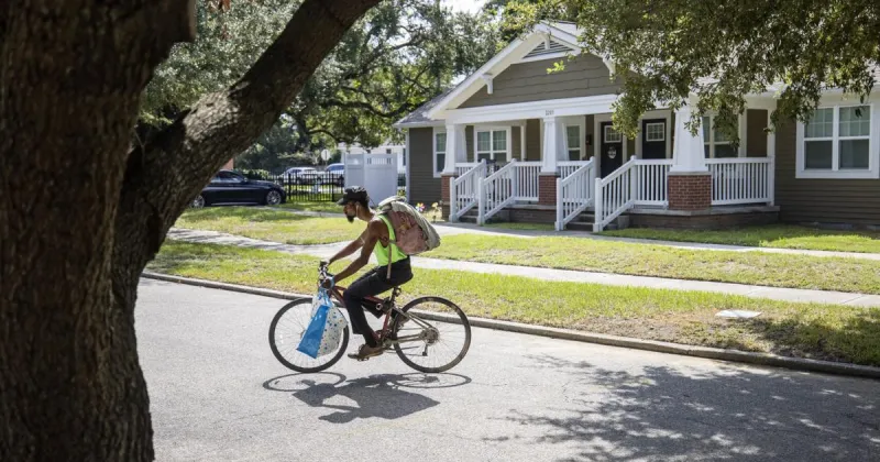 Kiawah Homes low-income housing project on Charleston peninsula renovated. Larger plans to follow.