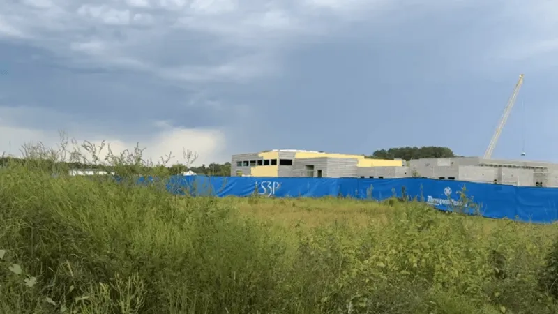Construction advances on Savannah Grove Elementary in Effingham community