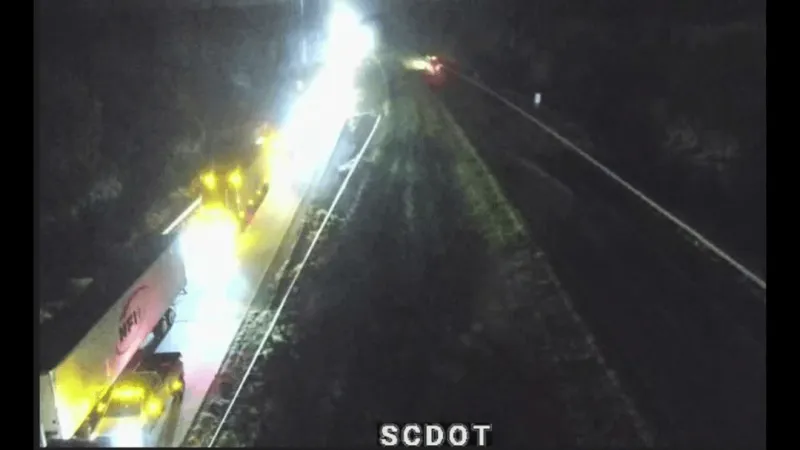 Crash blocks all lanes on I-95 southbound near mile marker 102, traffic at standstill
