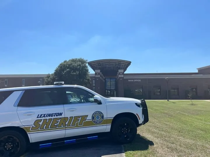 Large law enforcement presence at Lexington HS