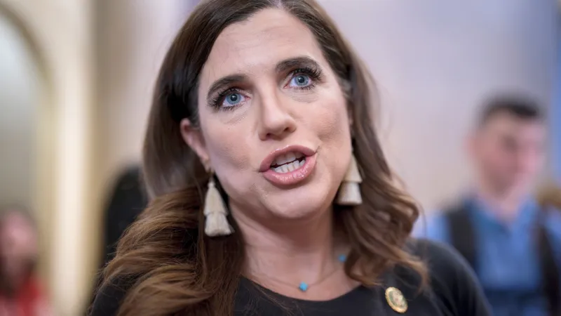 Mace crosses party lines in Tuesday war powers resolution vote