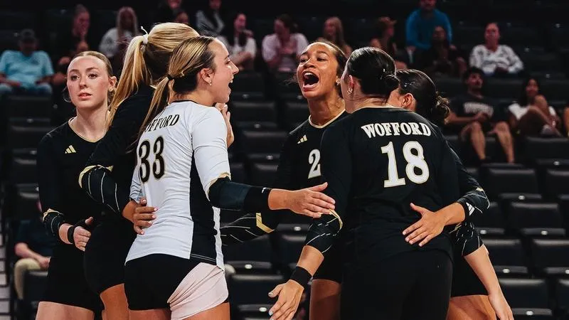 Volleyball Drops Five-Set Match Against Wake Forest