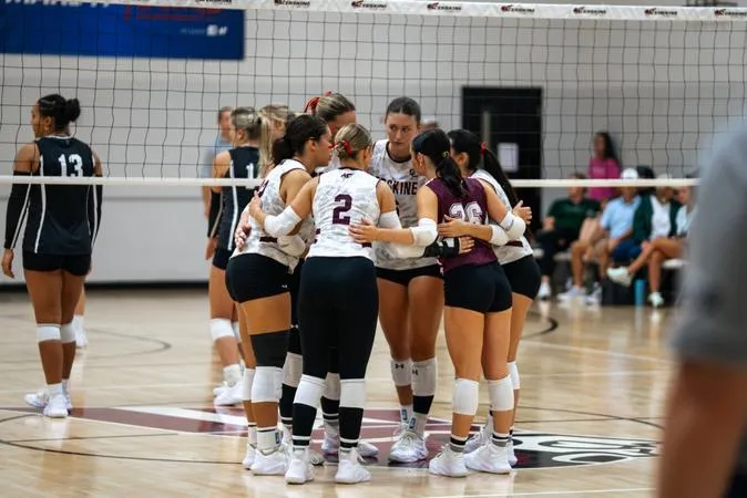 Erskine Women's Volleyball | Fleet slowed at Barton
