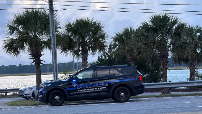 Charleston police respond to Northbridge Park after body found
