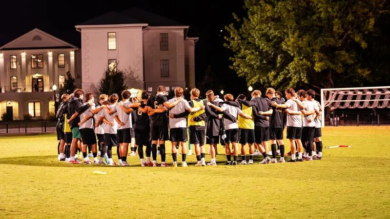 Men's Soccer Draws Even With Coastal Carolina