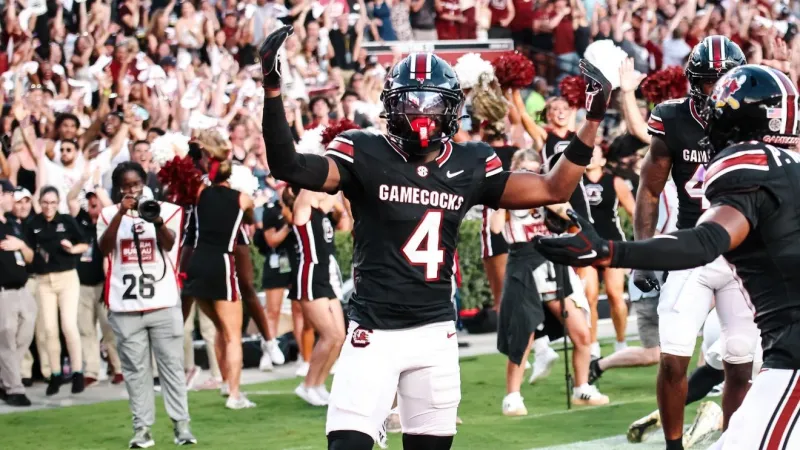 Swain Sets Return TD Record in 45-9 Win over Towson