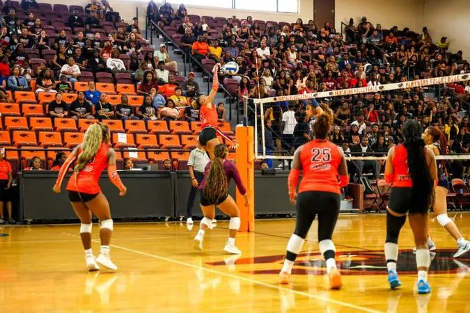 Lady Panthers Rally Past Johnson C. Smith
