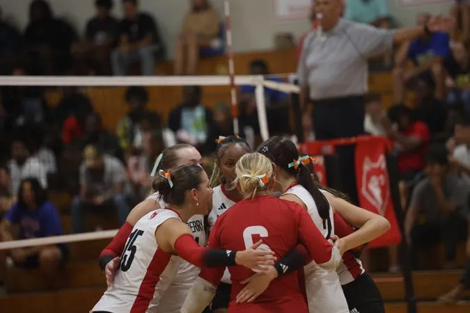 Wolves Battle Lenoir-Rhyne in Five-Set Match