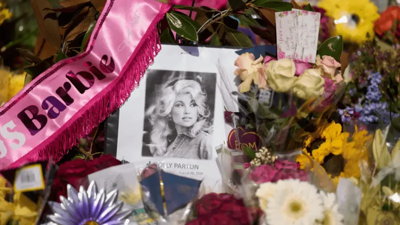 MORNING BUZZ: CCSD celebrates Dolly Parton on 9-to-5 Day with book drive