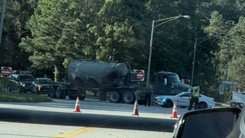 Powerlines down on Clements Ferry road, causing traffic blockage in both directions