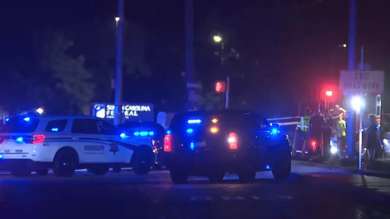Multiple agencies responding to traffic incident in Berkeley County