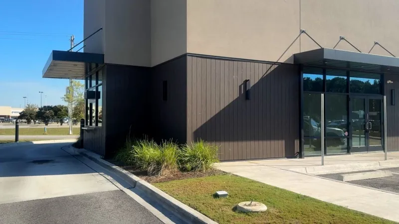 Starbucks closes Darlington store on S.C. 151, notice says