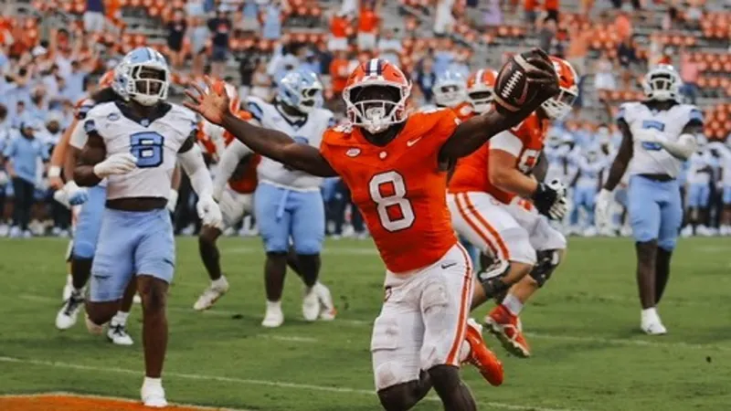 Clemson rallies to beat North Carolina 28-20