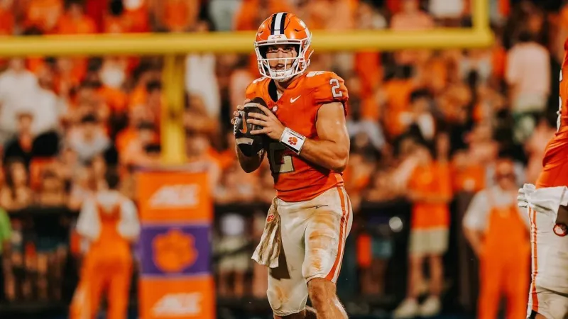 Clemson Downs Georgia Southern, 22-7