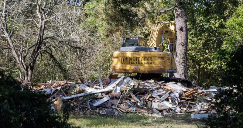 Why were those 5 James Island homes on Harborview Road torn down? The water utility did it.