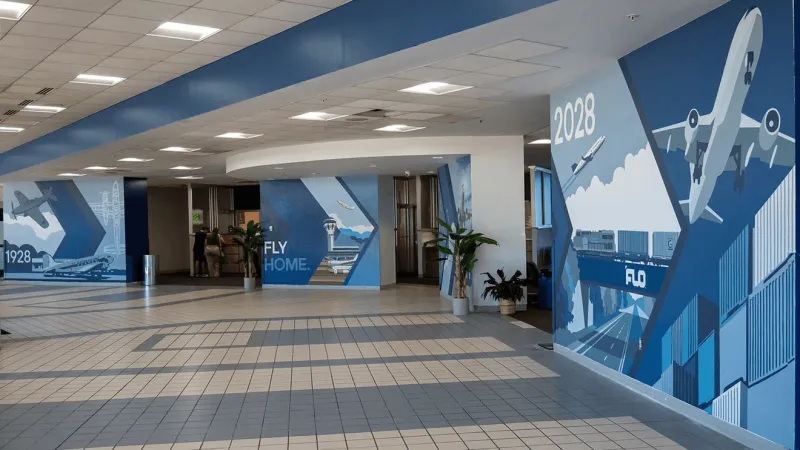 Florence Regional Airport mural highlights nearly 100 years of history