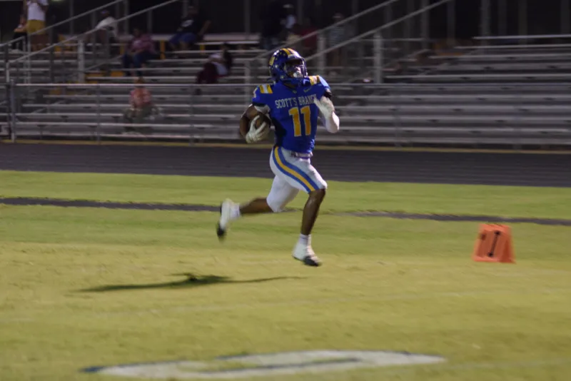 Scott's Branch holds on for 18-13 win over Branchville to open region