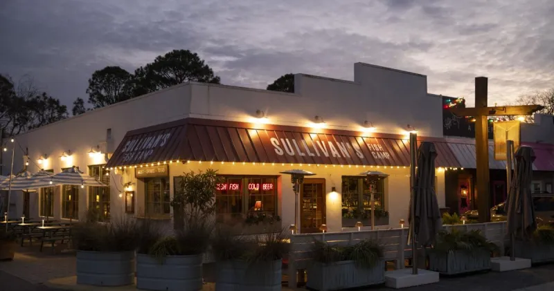 Our food editor's 5 favorite Charleston-area restaurants to enjoy in October