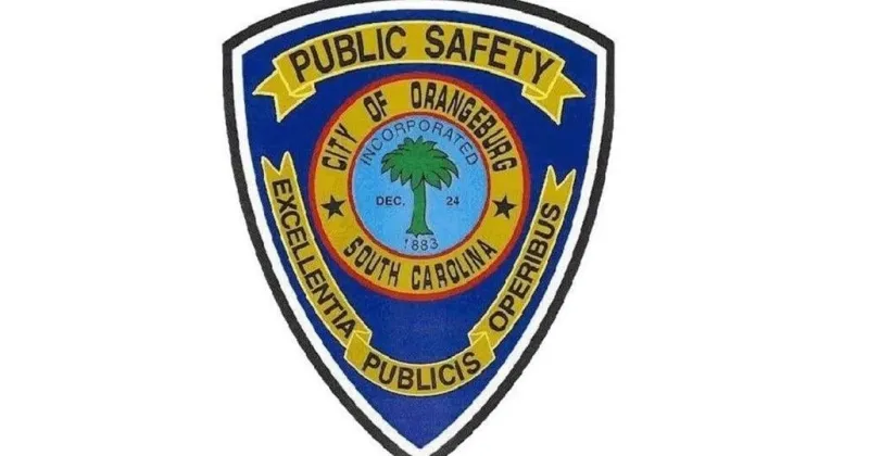Teen shot while looking at phone in Orangeburg