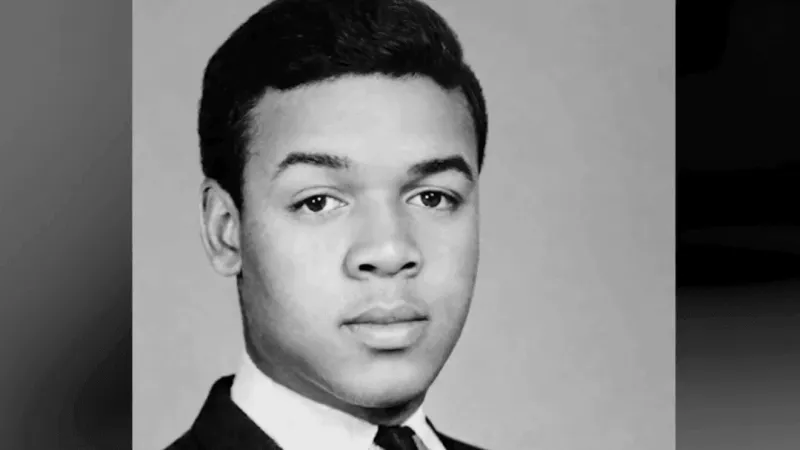 Community honors Mullin's first West Point graduate