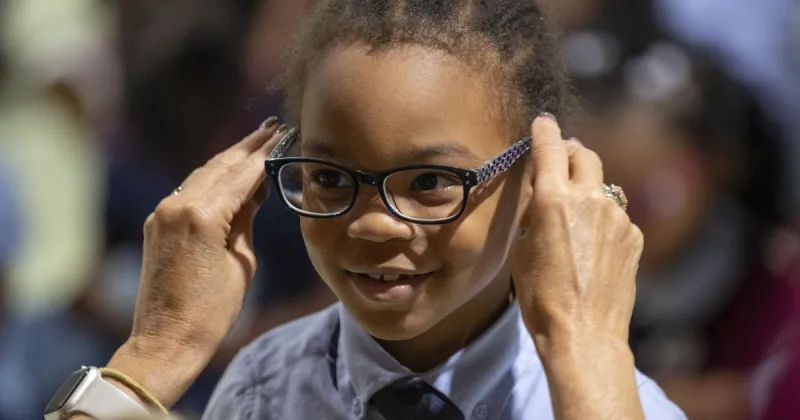 Vision charity and Charleston County schools celebrate success with Calif. eyewear company