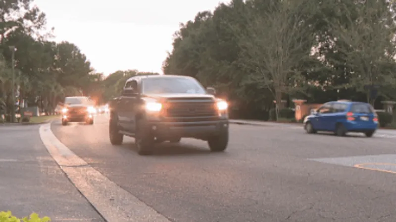 Hanahan mom pushes for safer crossing on busy Tanner Ford Boulevard