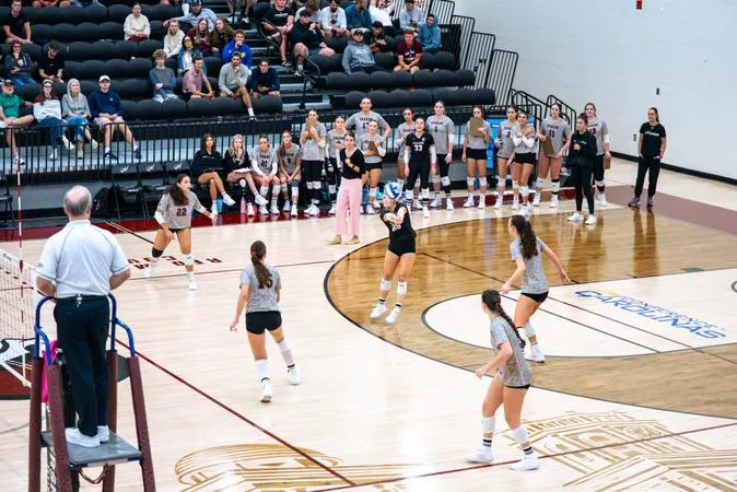 Erskine Women's Volleyball | Winning streak ends at three, Fleet edged by Shorter