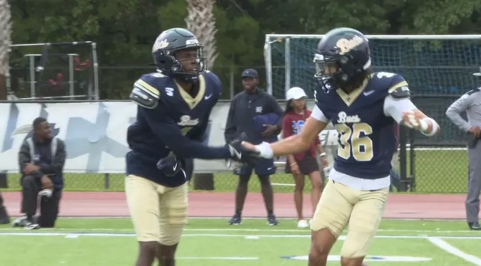 Buccaneers Bash #21 Bulldogs in Echols' Starting QB Debut