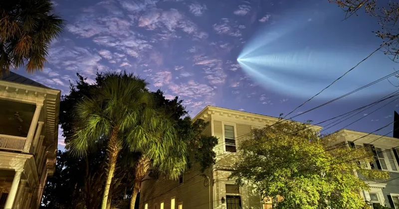 Images of SpaceX launch over Charleston area, other parts of SC coast