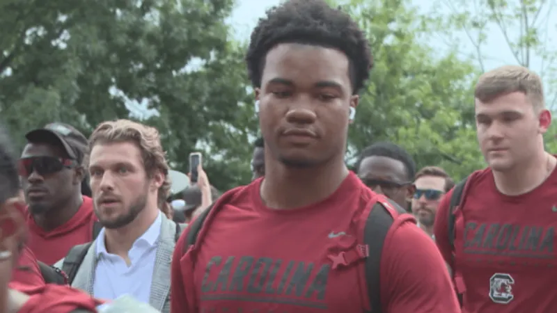 Dylan Stewart suspended from South Carolina football